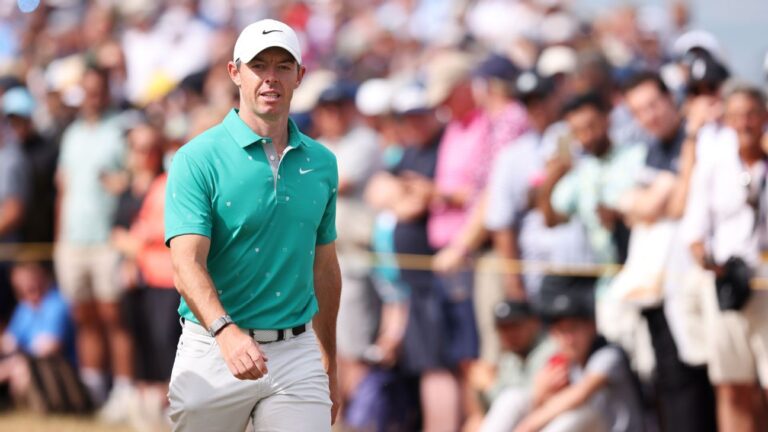Read more about the article Rory McIlroy, Viktor Hovland avoid blunders, share lead at Open Championship