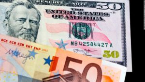 Read more about the article The euro and the dollar are under half a penny away from parity for the first time in 20 years