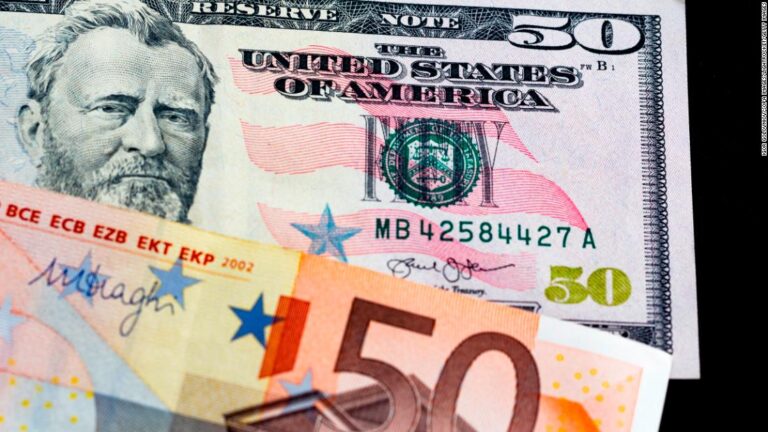 Read more about the article The euro and the dollar are under half a penny away from parity for the first time in 20 years