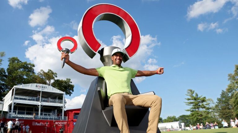 Read more about the article Tony Finau wins Rocket Mortgage for second straight PGA Tour victory