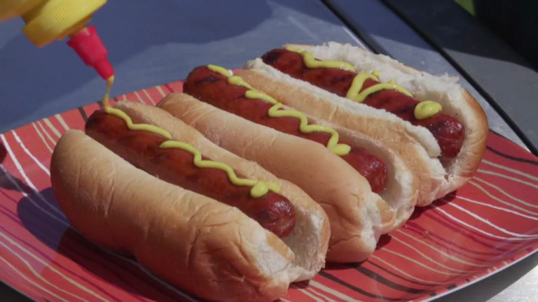 Read more about the article Where to Find Deals and Free Hot Dogs in Chicago – NBC Chicago