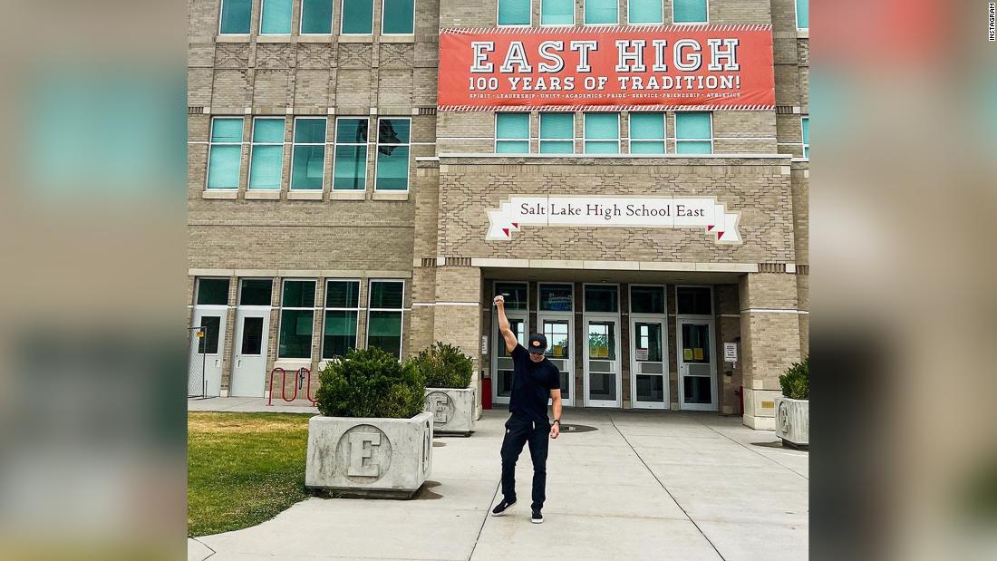 You are currently viewing Zac Efron returns to East High from ‘High School Musical’