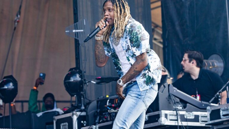 Read more about the article Rapper Lil Durk Injured During Lollapalooza Performance – NBC Chicago